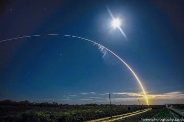 Rocket-launch-nasa-night